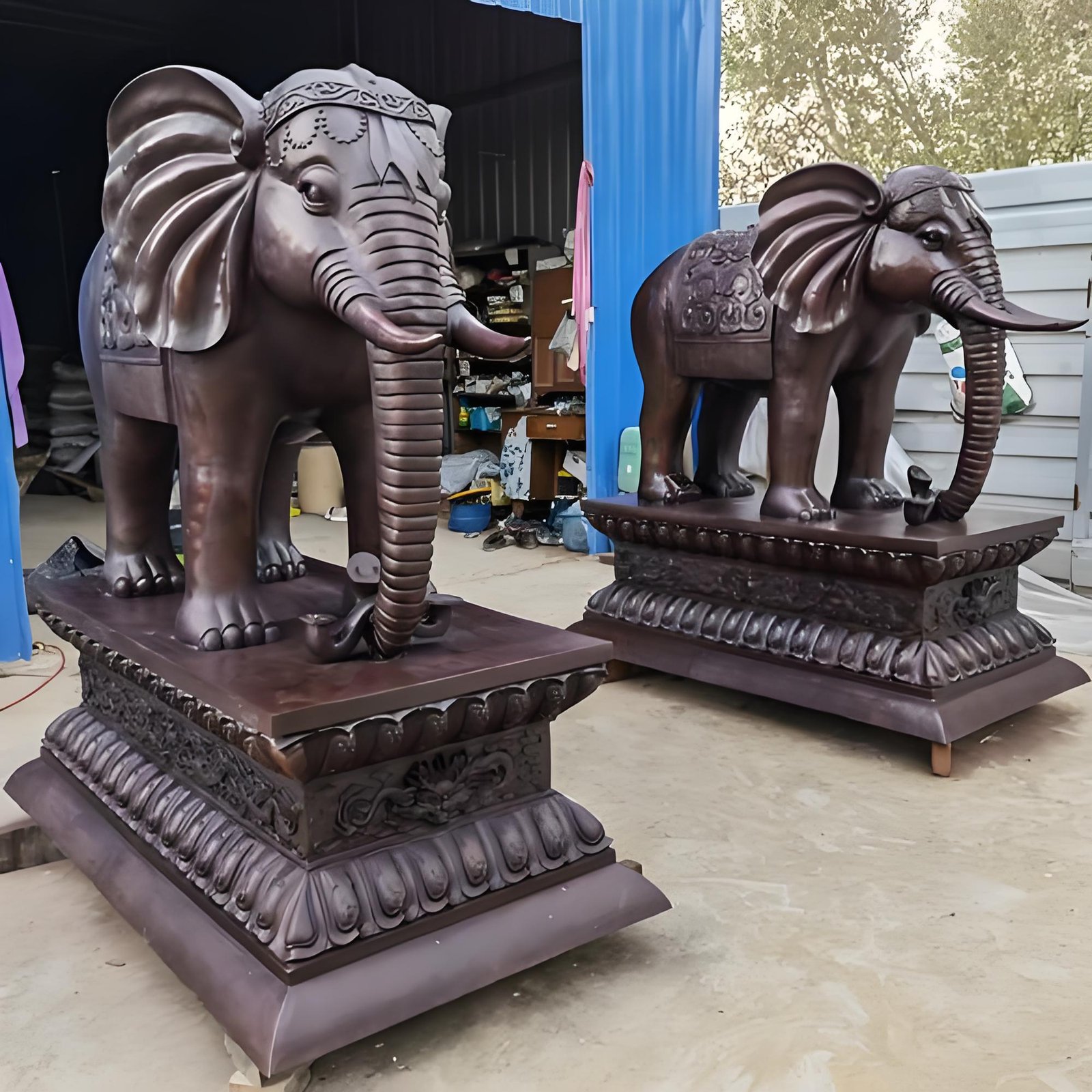Monumental bronze figures